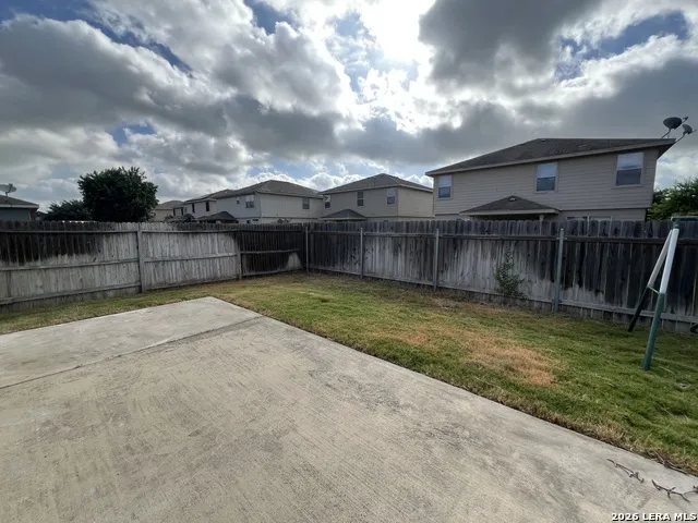 8952 Scarlet Creek Universal City, TX 78148
