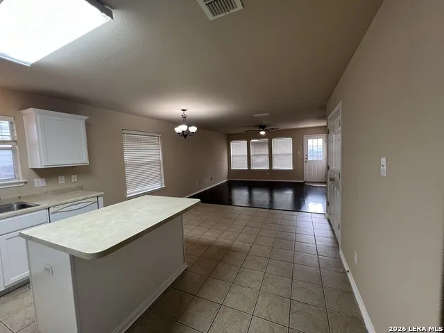 8952 Scarlet Creek Universal City, TX 78148