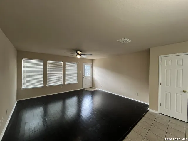 8952 Scarlet Creek Universal City, TX 78148