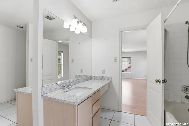 11214 Scarborough Ct San Antonio, TX 78249