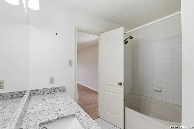 11214 Scarborough Ct San Antonio, TX 78249
