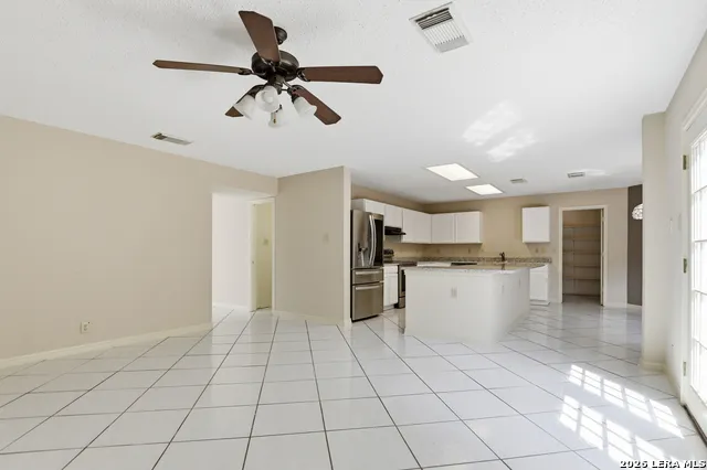 11214 Scarborough Ct San Antonio, TX 78249