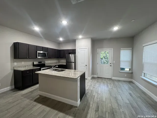 7417 Savannah Brooks Live Oak, TX 78233