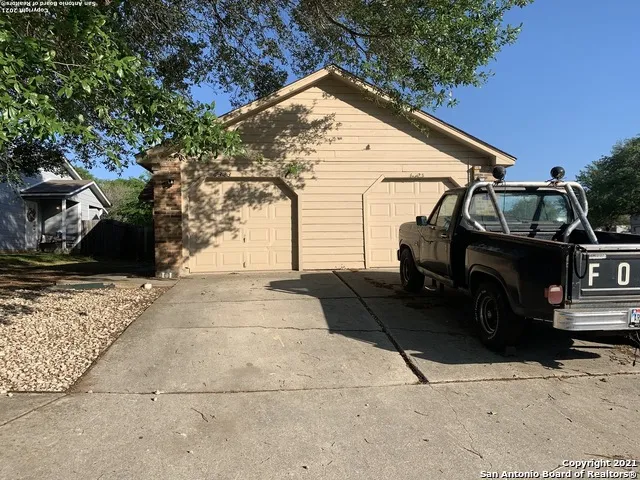 6323 WORCHESTER KNLS San Antonio, TX 78233
