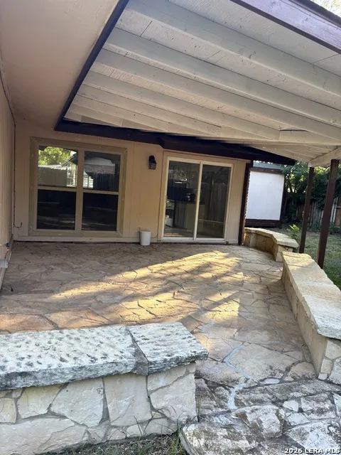 6850 MICKEY MANTLE DR San Antonio, TX 78240