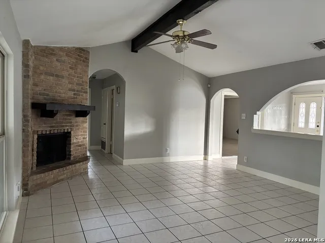 6850 MICKEY MANTLE DR San Antonio, TX 78240