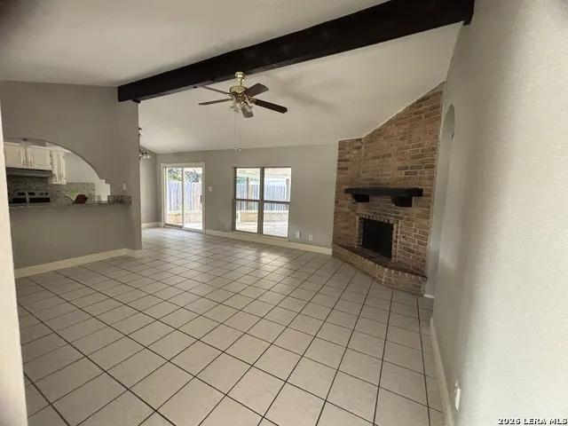 6850 MICKEY MANTLE DR San Antonio, TX 78240