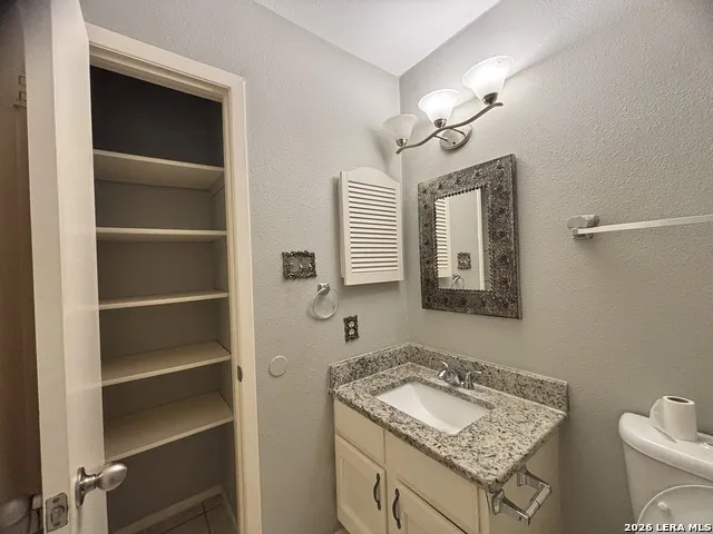 6850 MICKEY MANTLE DR San Antonio, TX 78240