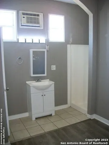 340 McKinley Unit 1 San Antonio, TX 78210