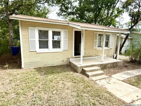 515 LINCOLNSHIRE DR