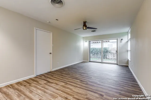 511 E Hathaway Dr San Antonio, TX 78209