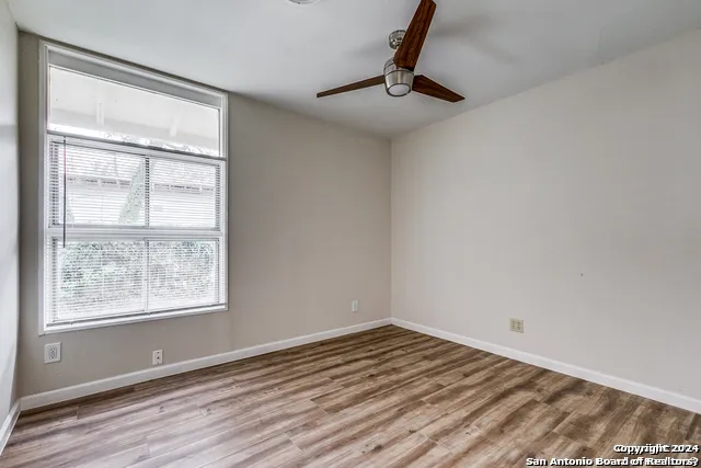 511 E Hathaway Dr San Antonio, TX 78209