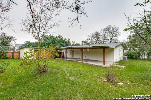 511 E Hathaway Dr San Antonio, TX 78209