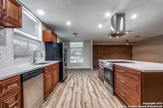 511 E Hathaway Dr San Antonio, TX 78209