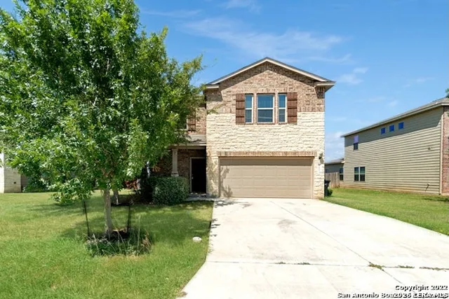 660 Community Dr New Braunfels, TX 78132