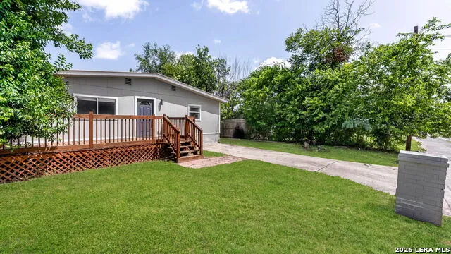 1824 Katy St New Braunfels, TX 78130