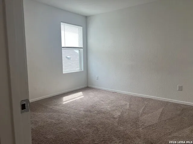 6606 Willow Lndg Converse, TX 78109