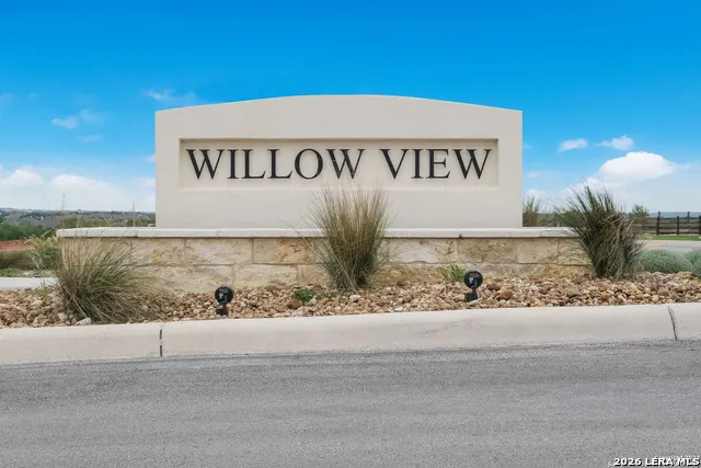 6606 Willow Lndg Converse, TX 78109
