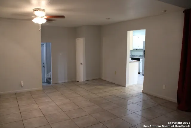 8110 SCOTTSHILL San Antonio, TX 78209