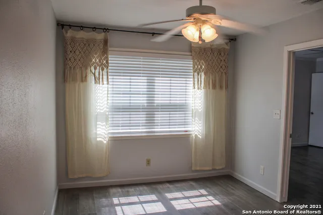 8110 SCOTTSHILL San Antonio, TX 78209