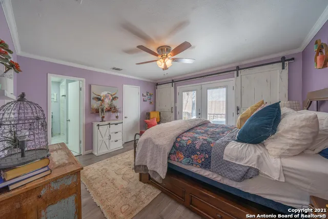 8110 SCOTTSHILL San Antonio, TX 78209