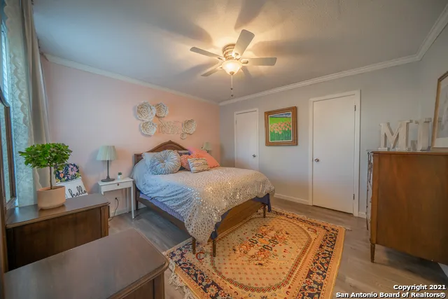 8110 SCOTTSHILL San Antonio, TX 78209
