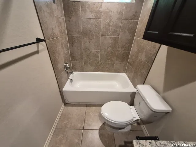7014 Lakeview Dr. Unit 101 San Antonio, TX 78244