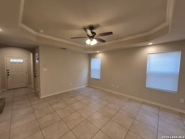 7014 Lakeview Dr. Unit 101 San Antonio, TX 78244
