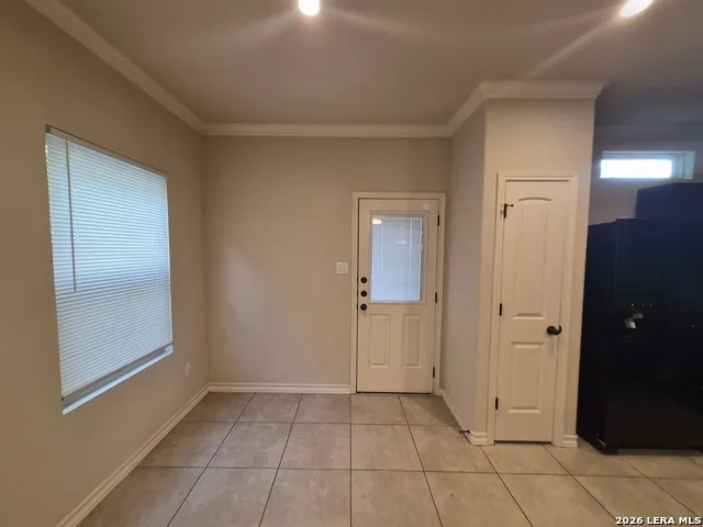 7014 Lakeview Dr. Unit 101 San Antonio, TX 78244