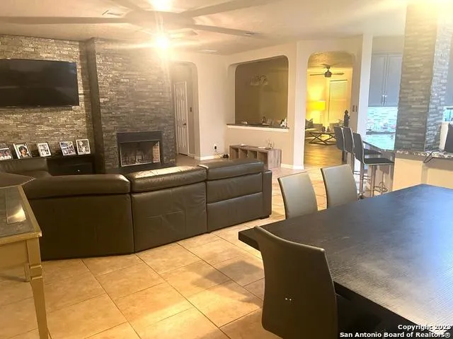 21115 Cape Coral San Antonio, TX 78259