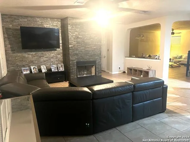 21115 Cape Coral San Antonio, TX 78259