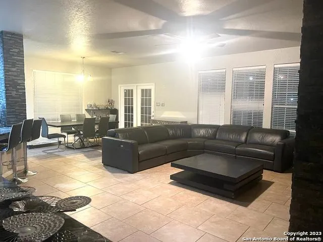21115 Cape Coral San Antonio, TX 78259