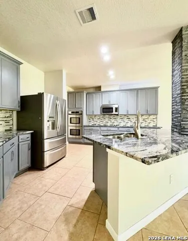 21115 Cape Coral San Antonio, TX 78259