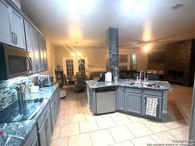21115 Cape Coral San Antonio, TX 78259