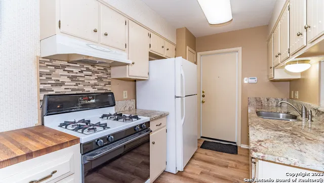 4146 Longvale Dr San Antonio, TX 78217