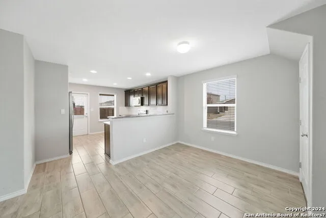 12042 SILVER LGT San Antonio, TX 78254