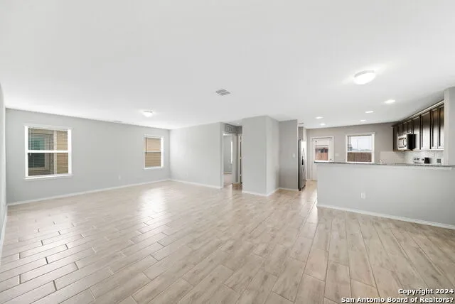 12042 SILVER LGT San Antonio, TX 78254