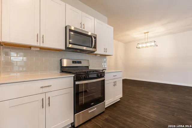 626 JANE LONG DR San Marcos, TX 78666