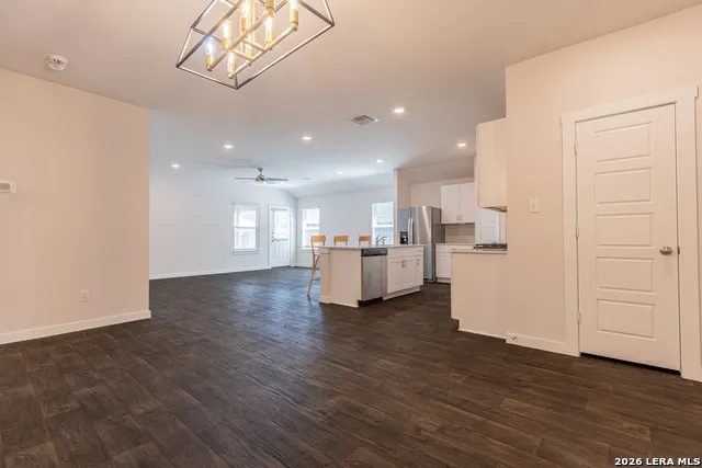 626 JANE LONG DR San Marcos, TX 78666