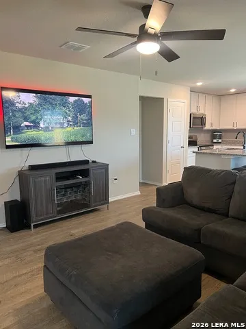 8824 Broad Wing Dr San Antonio, TX 78222