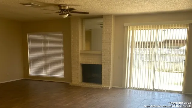 9410 BOWEN DR San Antonio, TX 78250