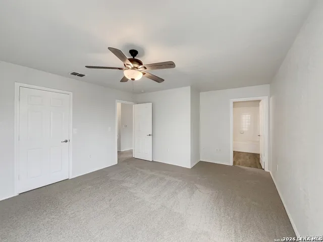 6010 BLOSSOM BND San Antonio, TX 78218
