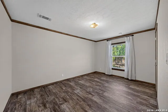 3660 BLUNTZER RD Jourdanton, TX 78026