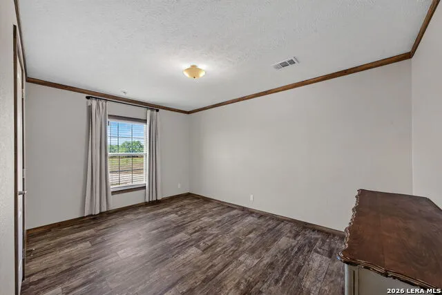 3660 BLUNTZER RD Jourdanton, TX 78026