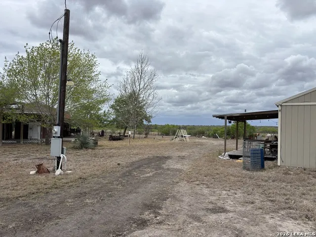 1460 County Road 193 Karnes City, TX 78118