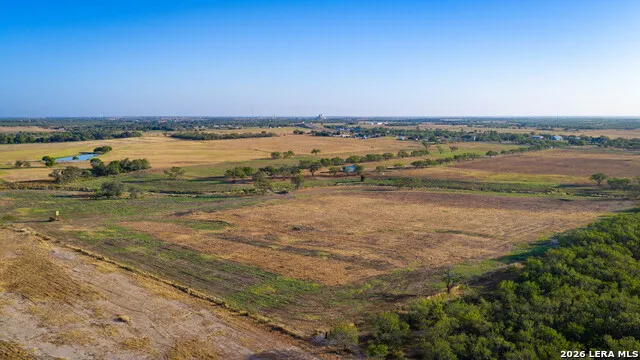 7110 Us Highway 181 Poth, TX 78147