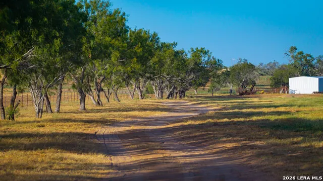 7110 Us Highway 181 Poth, TX 78147