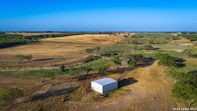 7110 Us Highway 181 Poth, TX 78147