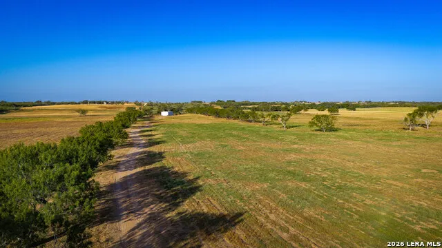 7110 Us Highway 181 Poth, TX 78147