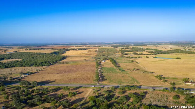 7110 Us Highway 181 Poth, TX 78147